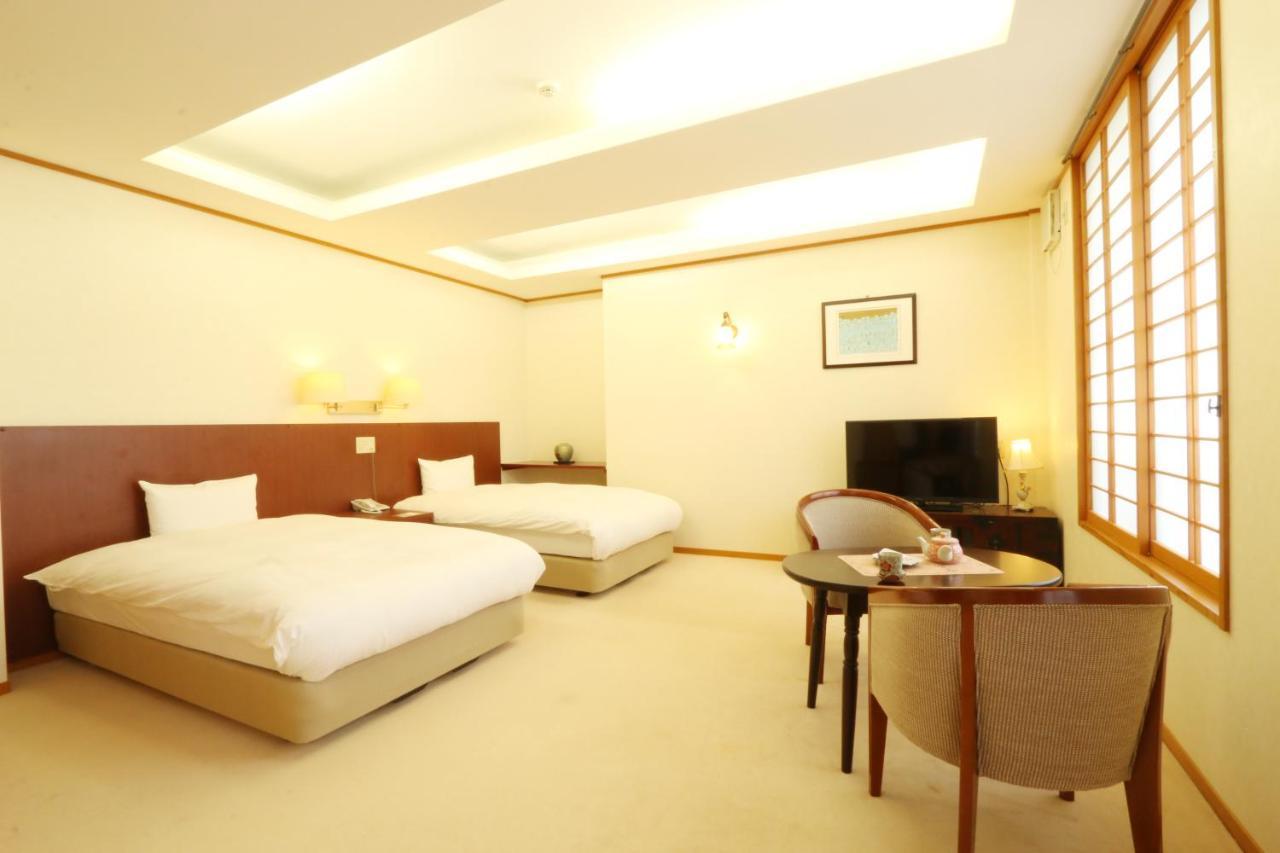 Usuki Yunosato Hotel Saiki Esterno foto